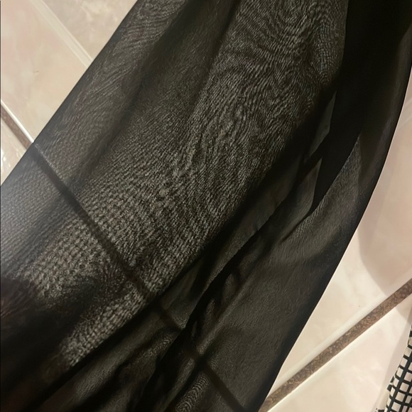 Asymmetrical Black and White 3/4 Sleeve Blouse with Mixed Patterns - Picture 4 of 5